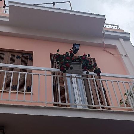 Lefterakis Place Aegina Eksteriør bilde