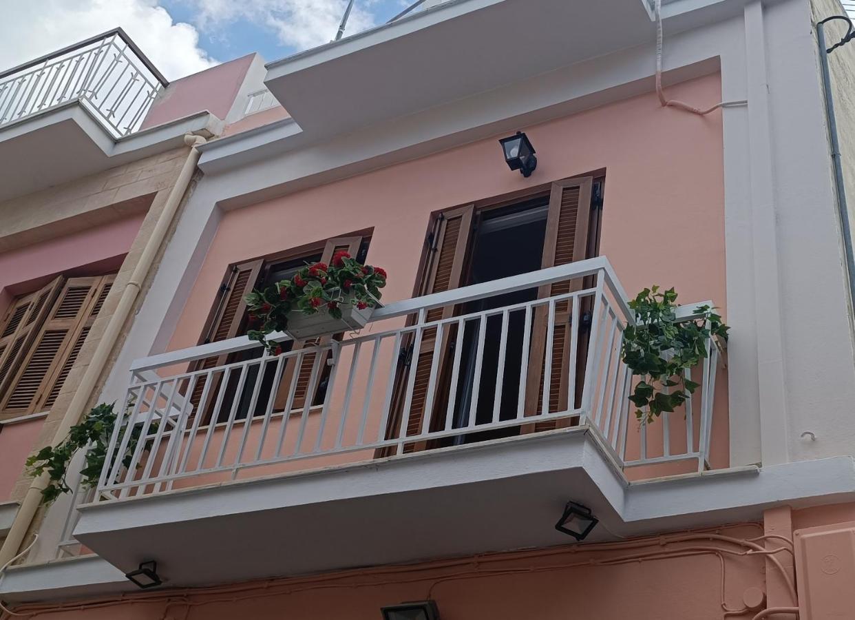 Lefterakis Place Aegina Eksteriør bilde